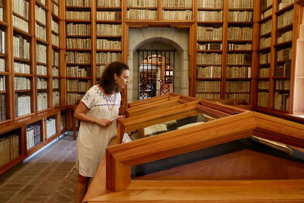 Reading room of the Fray Francisco de Burgoa Library
